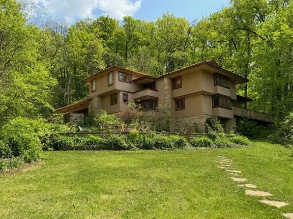 5573 Sneed Creek Road, Spring Green, WI 53588