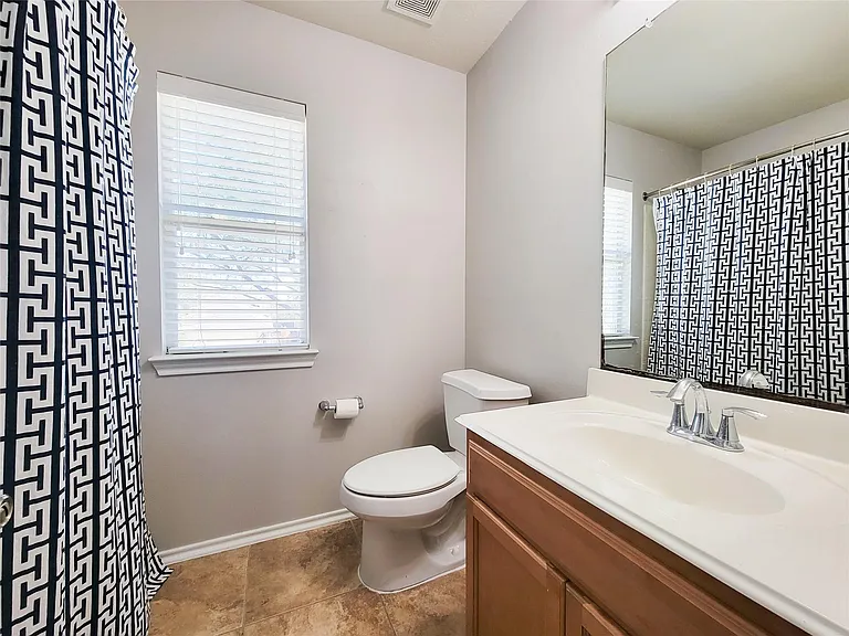24502 Evangeline Springs Ln — Photo 21