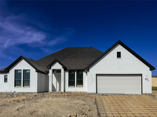 10836 Alta Sierra Dr, Benbrook, TX 76126