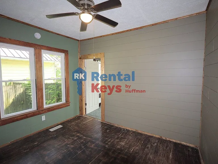 2600 N Heidelbach Ave — Photo 10