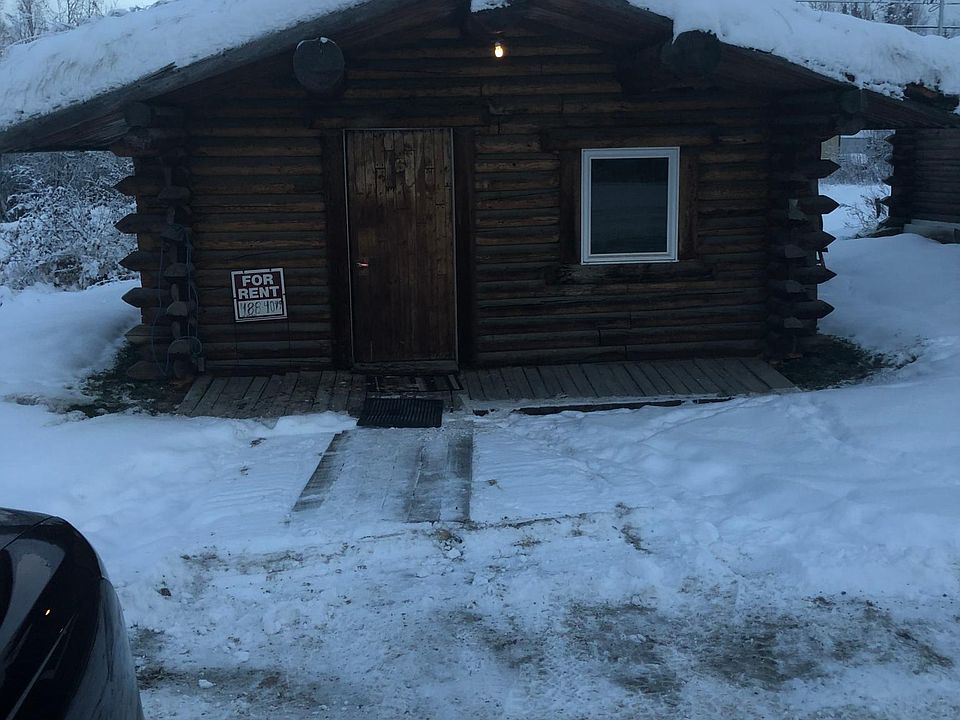 Front of cabin, parking for two vehicles available