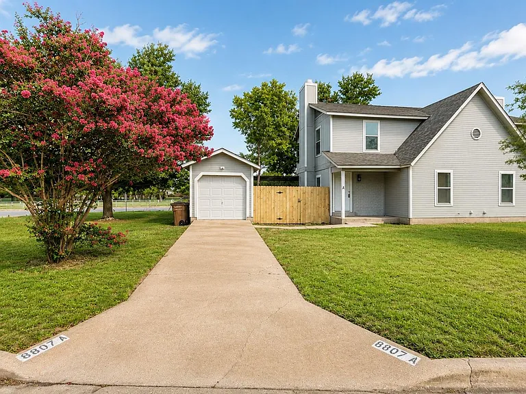 8807 Springmail Cir #A — Photo 2
