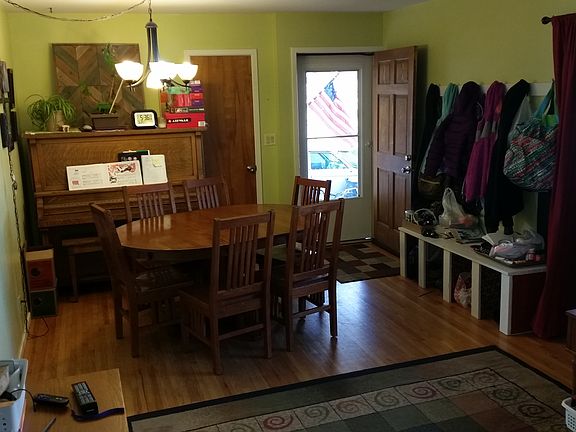 3rd image of 2029 E Manor Dr