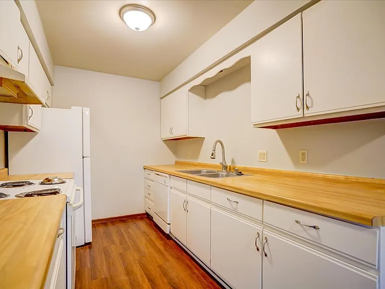 58 Sunfish Ct — Photo 10