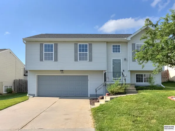 11116 Black St, Omaha, NE 68142