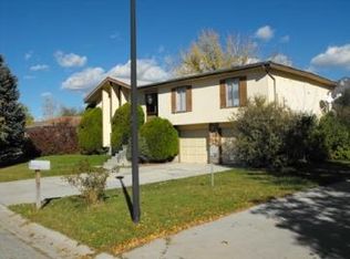 9255 S Maison Dr, Sandy, UT 84093