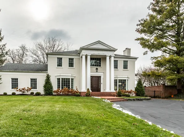 5005 Plantation Dr, Indianapolis, IN 46250