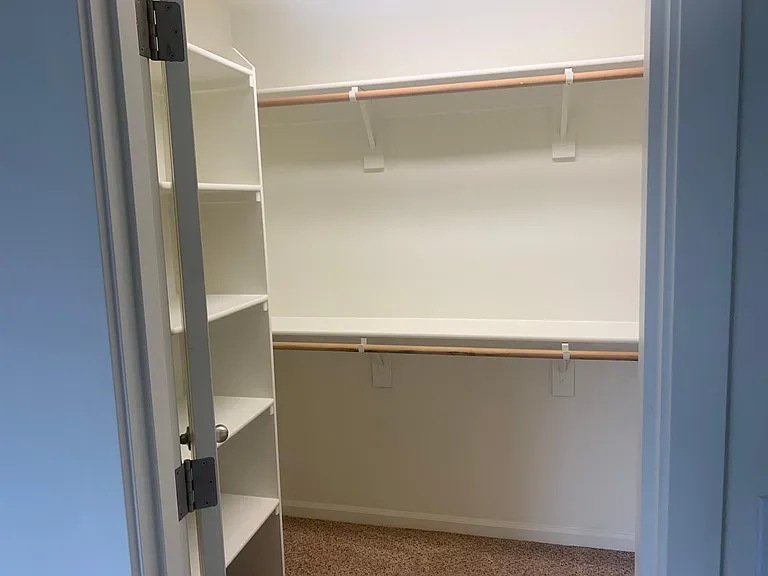 910 NW Wade St #2 — Photo 7