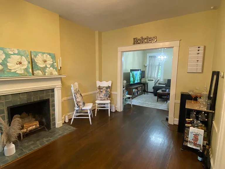 3123 W Franklin St — Photo 4