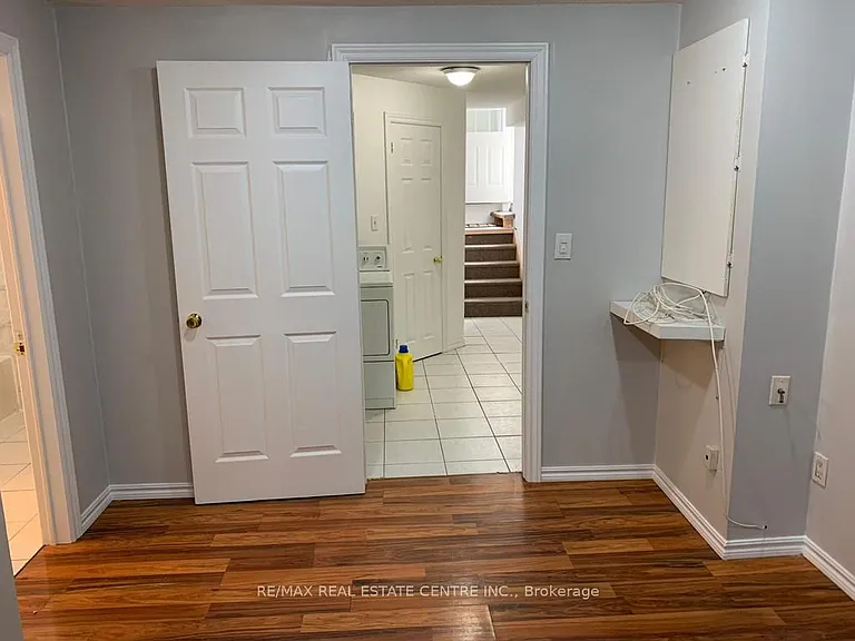 505 Rossellini Dr — Photo 6