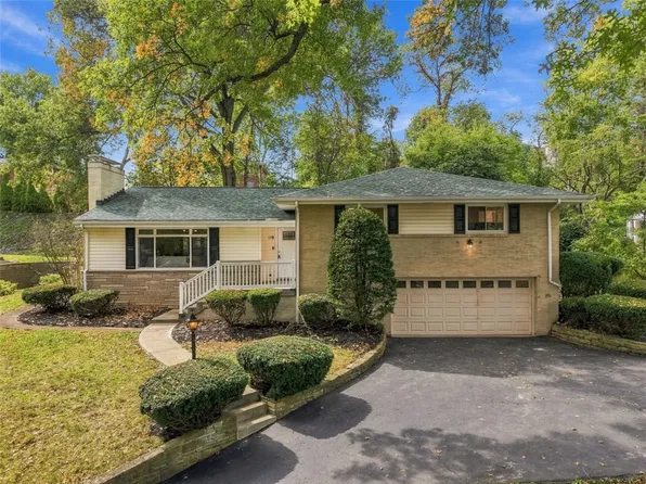 119 Saxony Dr, Pittsburgh, PA 15241