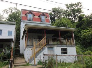 118 Overbeck St, Pittsburgh, PA 15212