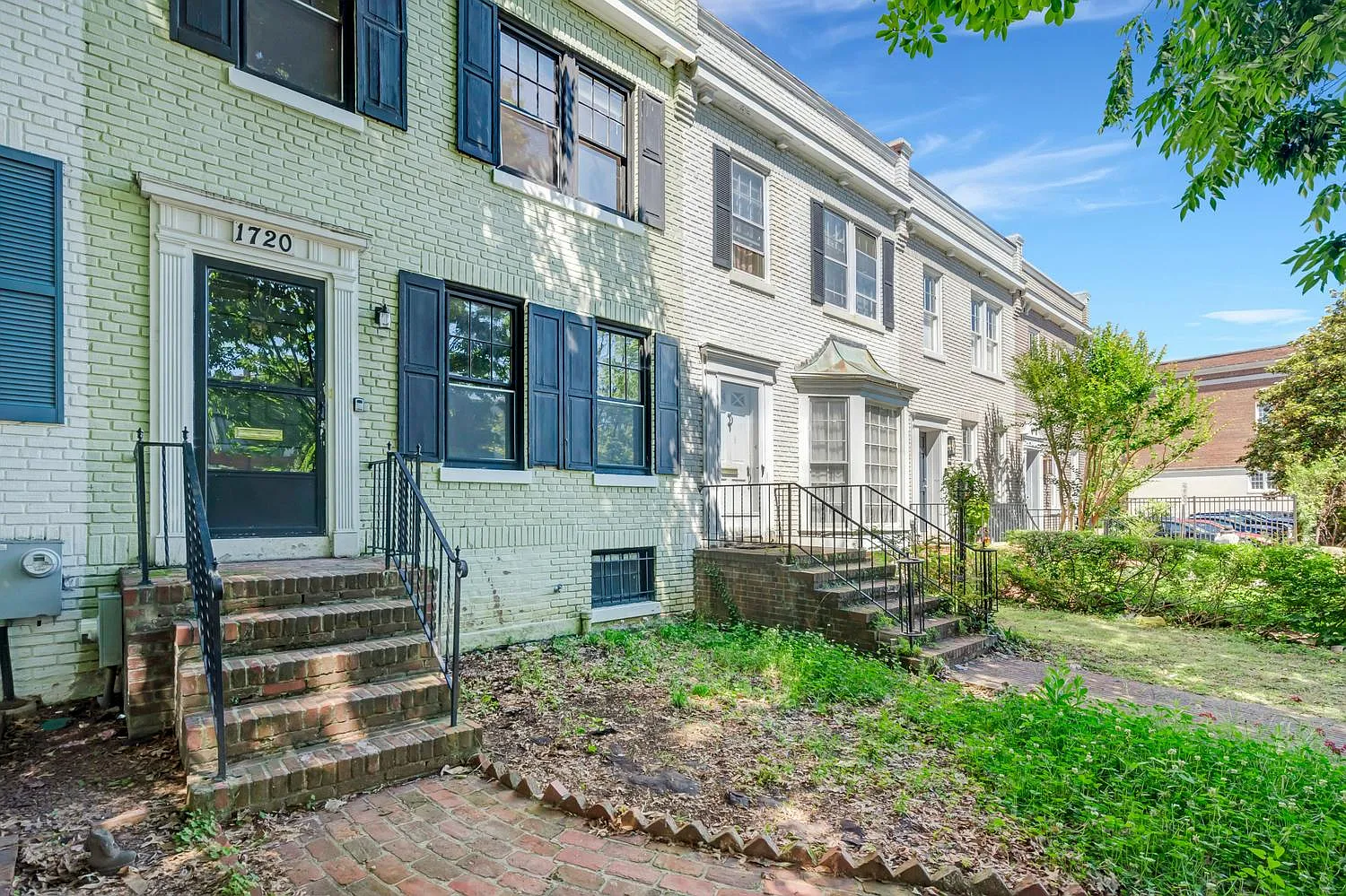 4 bed, 1320 sqft, $4,900 — Photo 1