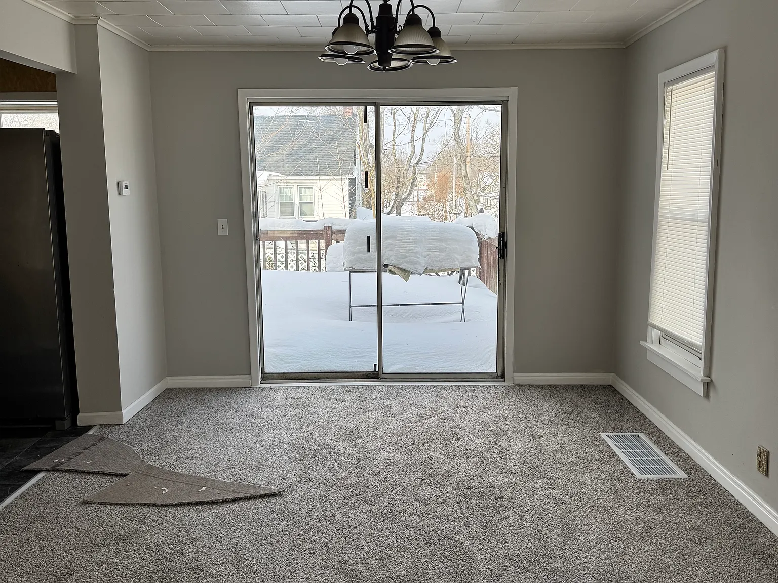 3 bed, 1300 sqft, $1,250 — Photo 2