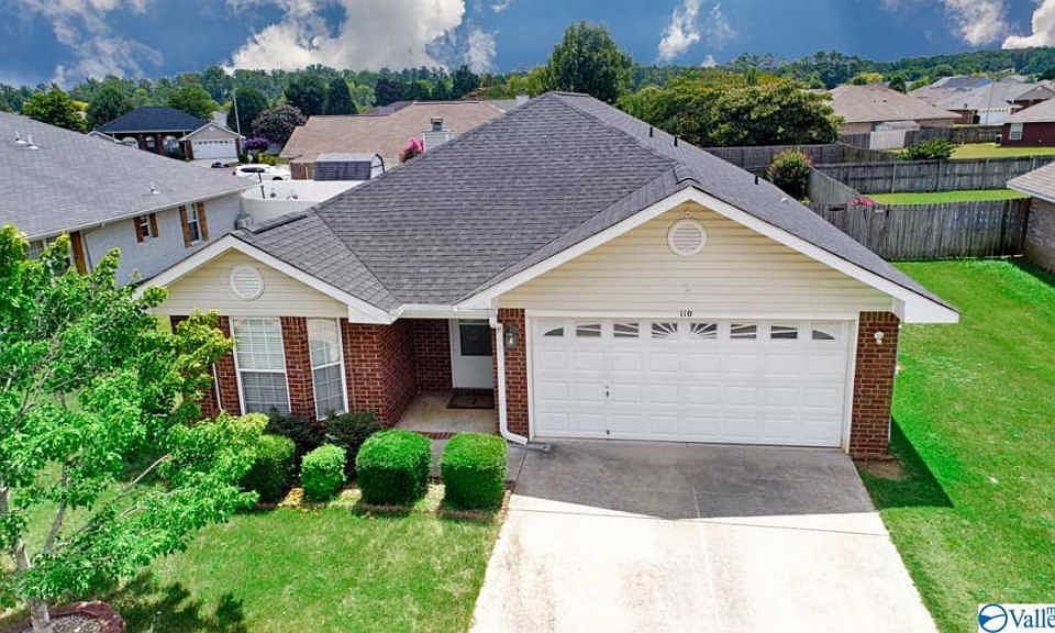 1st image of 110 Herrick Dr SW
