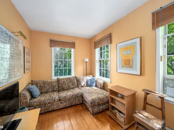 420 West 46th Street 2R image 8 of 9