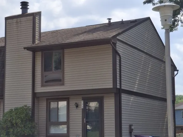 111 Lebeouf Dr, New Kensington, PA 15068