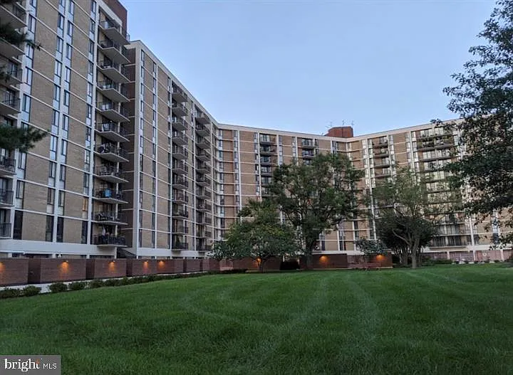 6800 Fleetwood Rd #208 — Photo 35