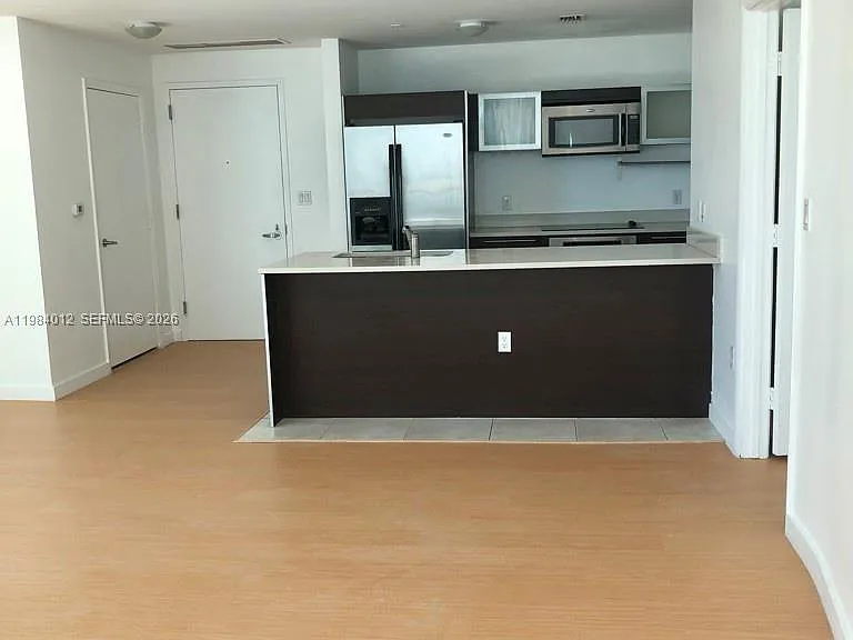 1900 N Bayshore Dr #1619 — Photo 2