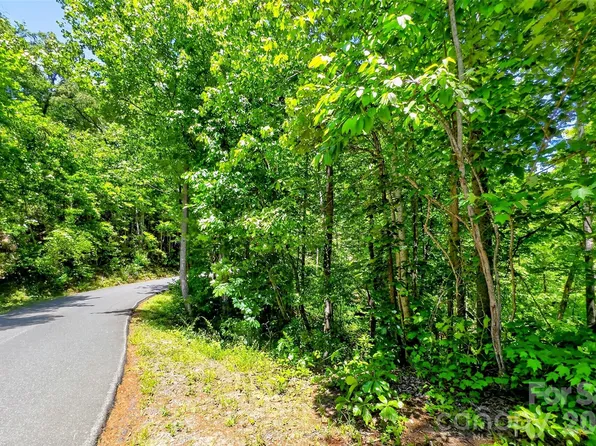 999 Justice Dr, Lake Lure, NC 28746