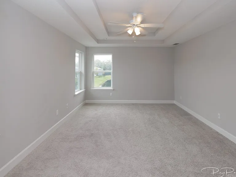 Master bedroom upstairs with its own AC zone