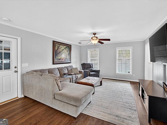 5th image of 212 Lee Dr