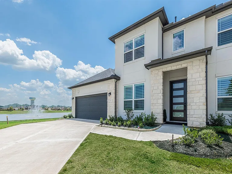 7526 Sunny Oak Ln — Photo 11