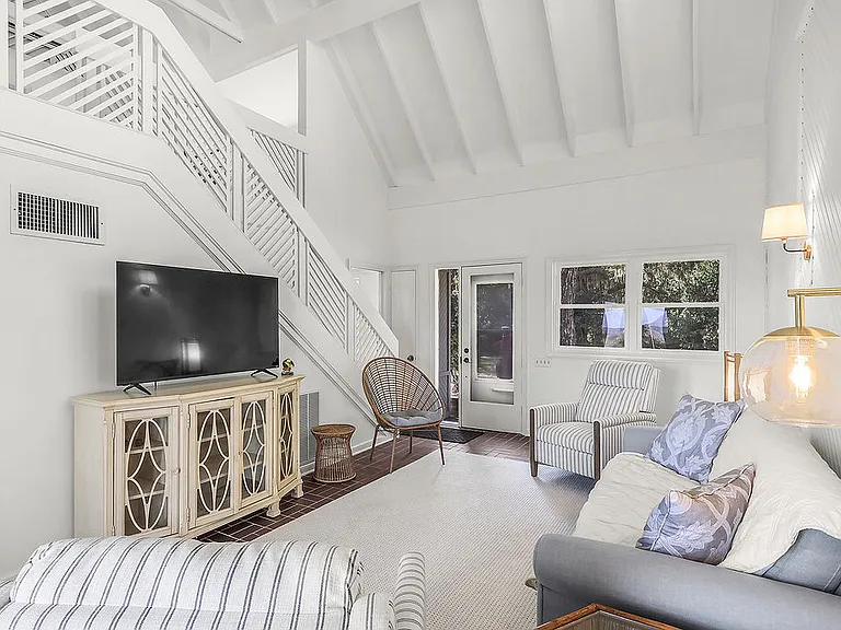 1321 Azalea Ave — Photo 19