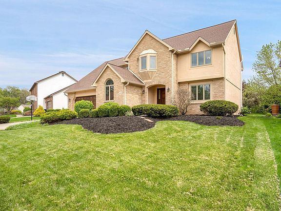 3rd image of 420 Fallriver Dr