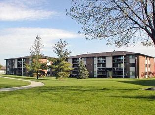 1301 Modaff Rd, Naperville, IL 60565