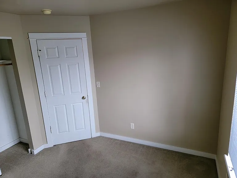 2901 Annie St — Photo 4