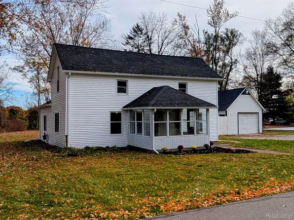 320 N Ann St, Byron, MI 48418
