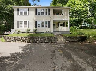 16 Walnut Ct, Leominster, MA 01453