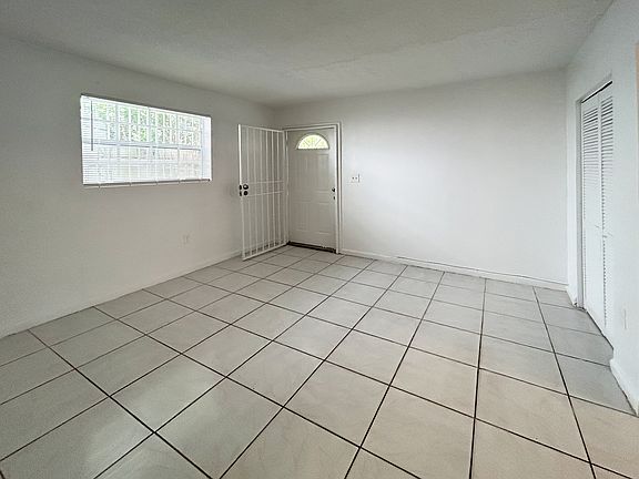 5th image of 220 NW 59th St #222