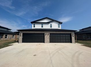 621-623 Cosmos St, Maumelle, AR 72113