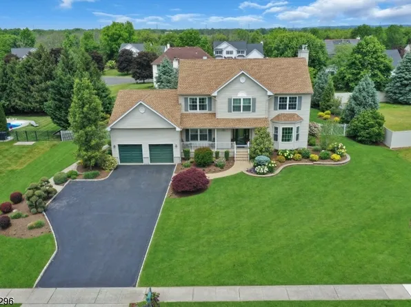 6 Gafney Ct, Hillsborough Twp., NJ 08844