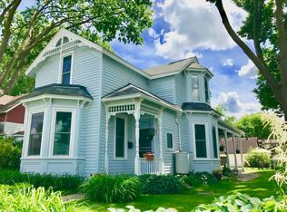 1316 Market St, La Crosse, WI 54601