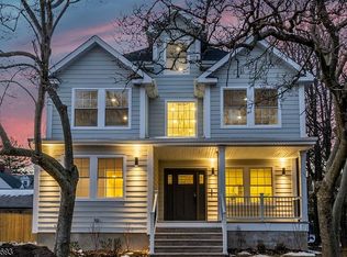 10 Central Ave, Montclair, NJ 07042