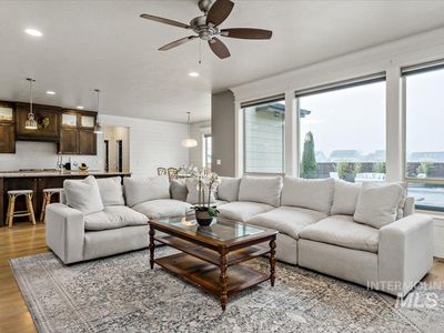 216 W Broderick Dr, Meridian, ID, 83646