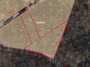 Marietta Ave, Cambridge, OH 43725