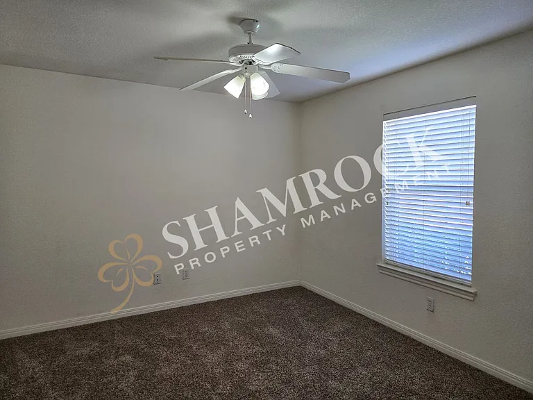 3084 Clydesdale Way — Photo 14