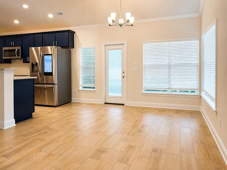 4157 Grassy Lake Dr — Photo 2