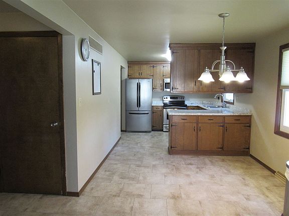 4th image of 1243 Crestwood Dr