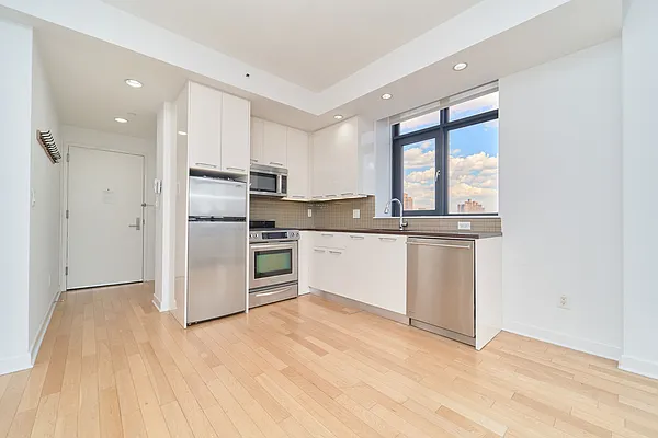 Rented by Living New York | media 26