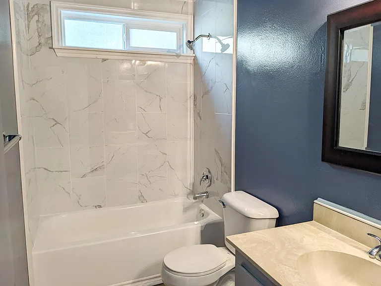 2655 E Park Ln #B — Photo 8