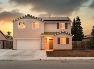 1945 E Gum Ave, Reedley, CA 93654