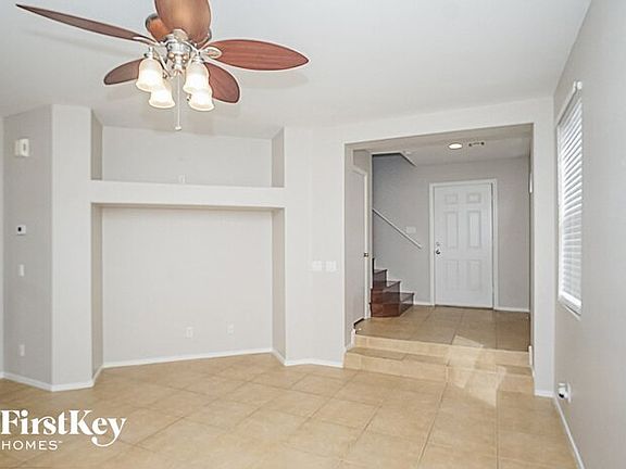 3rd image of 1063 Sweeping Ivy Ct