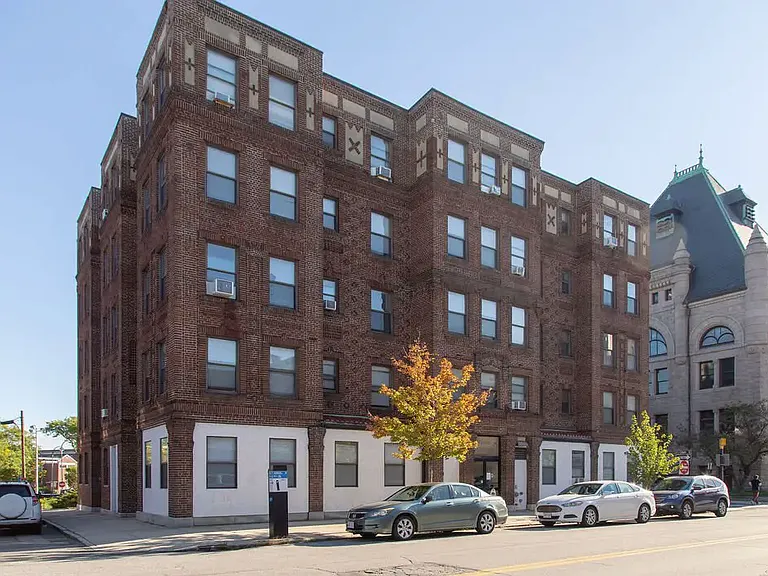 445 Merrimack St — Photo 3