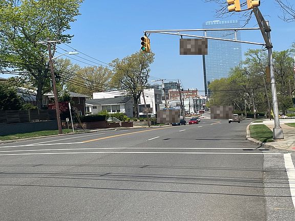 4th image of 1450 Palisade Ave