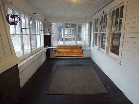 5th image of 66 Fairchild Pl